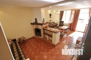 Дом 216м&sup2;, 2-этажный, посуточно, 