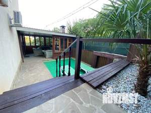 Дом 160м&sup2;, 2-этажный, посуточно, 