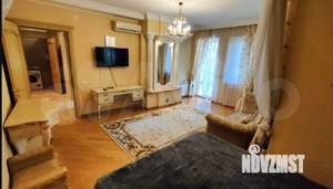 Дом 500м&sup2;, 3-этажный, посуточно, 