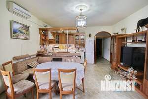 Дом 200м&sup2;, 3-этажный, посуточно, 