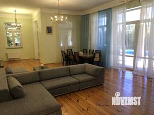 Дом 450м², 2-этажный, посуточно, 