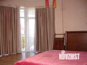 Дом 202м&sup2;, 2-этажный, посуточно, 