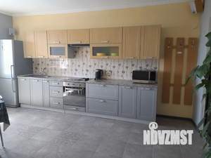 Дом 100м&sup2;, 3-этажный, посуточно, 