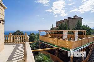 Дом 650м&sup2;, 4-этажный, посуточно, 