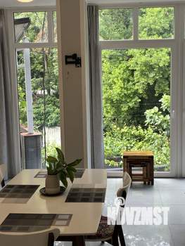 Дом 80м&sup2;, 2-этажный, посуточно, 