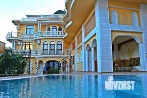 Дом 400м&sup2;, 3-этажный, посуточно, 