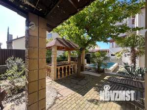 Дом 200м&sup2;, 3-этажный, посуточно, 