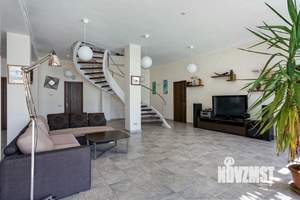 Дом 250м&sup2;, 2-этажный, посуточно, 