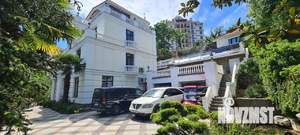 Дом 380м&sup2;, 3-этажный, посуточно, 