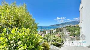 Дом 350м&sup2;, 4-этажный, посуточно, 