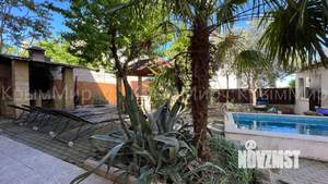 Дом 180м&sup2;, 3-этажный, посуточно, 