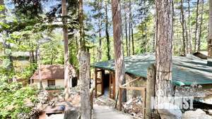 Дом 250м&sup2;, 3-этажный, посуточно, 