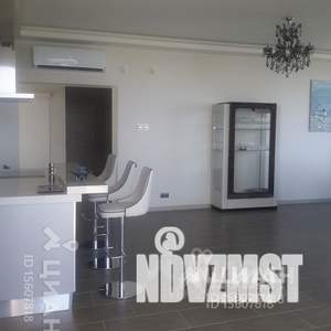 Дом 320м&sup2;, 3-этажный, посуточно, 