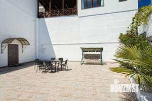 Дом 200м&sup2;, 3-этажный, посуточно, 