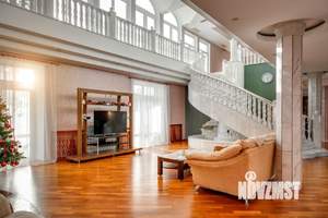 Дом 585м², 2-этажный, посуточно, 