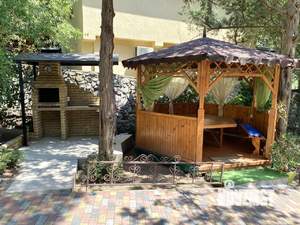 Дом 200м&sup2;, 2-этажный, посуточно, 