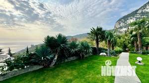 Дом 400м&sup2;, 2-этажный, посуточно, 