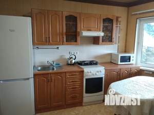 Дом 60м&sup2;, 3-этажный, посуточно, 