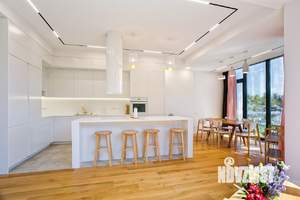 Коттедж 108м&sup2;, 2-этажный, на длительный срок, 