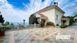 Дом 350м&sup2;, 3-этажный, посуточно, 