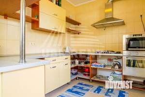 Дом 350м², 3-этажный, посуточно, 