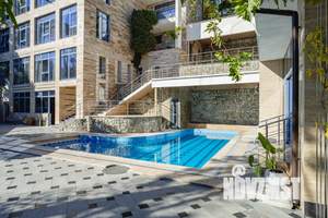 Дом 760м&sup2;, 3-этажный, посуточно, 