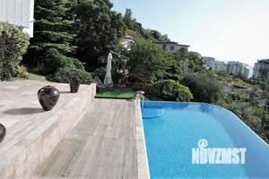 Дом 400м&sup2;, 3-этажный, посуточно, 