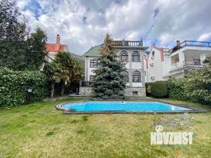 Дом 500м&sup2;, 3-этажный, посуточно, 