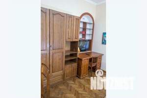 Дом 117м&sup2;, 3-этажный, посуточно, 