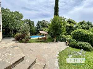 Дом 200м&sup2;, 2-этажный, посуточно, 