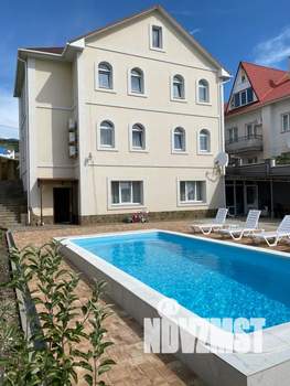 Дом 250м&sup2;, 3-этажный, посуточно, 