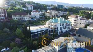 Дом 1000м², 3-этажный, посуточно, 