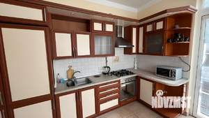 Дом 200м&sup2;, 3-этажный, посуточно, 