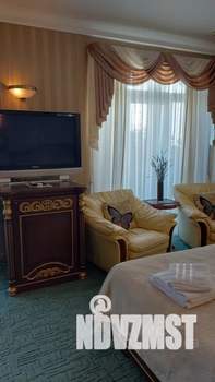 Дом 80м&sup2;, 2-этажный, посуточно, 