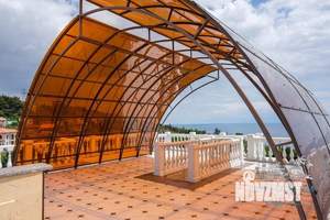 Дом 450м&sup2;, 4-этажный, посуточно, 