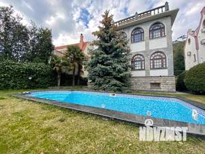 Дом 500м&sup2;, 3-этажный, посуточно, 