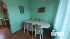 Таунхаус 241м&sup2;, 3-этажный, на длительный срок, 