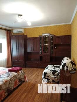 Дом 60м², 3-этажный, посуточно, 