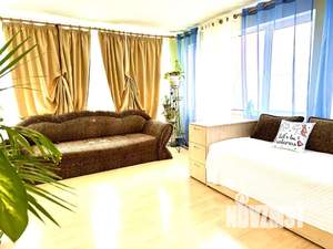 Дом 70м&sup2;, 3-этажный, посуточно, 