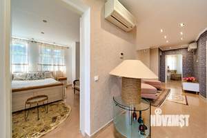 Дом 180м&sup2;, 3-этажный, посуточно, 