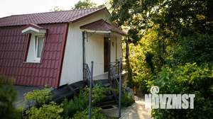 Дом 36м&sup2;, 2-этажный, посуточно, 