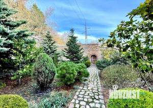 Дом 325м&sup2;, 4-этажный, посуточно, 