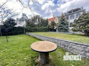 Дом 500м&sup2;, 3-этажный, посуточно, 