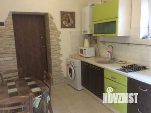 Дом 75м&sup2;, 3-этажный, посуточно, 