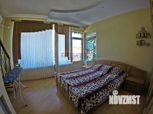 Дом 160м&sup2;, 2-этажный, на длительный срок, 