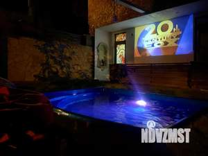 Дом 350м&sup2;, 4-этажный, посуточно, 