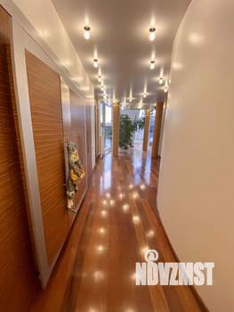 Дом 400м&sup2;, 3-этажный, посуточно, 