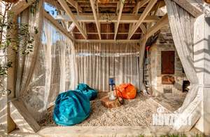 Дом 350м&sup2;, 3-этажный, посуточно, 