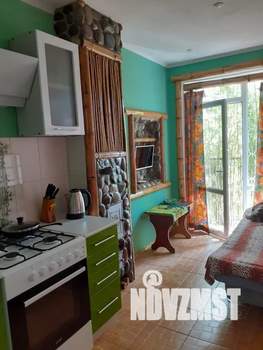 Дом 60м&sup2;, 4-этажный, посуточно, 