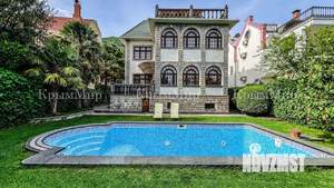 Дом 350м&sup2;, 3-этажный, посуточно, 